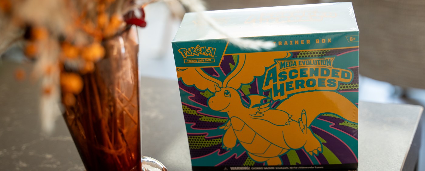 Sealed Elite Trainer Box, ongeopend in origineel plastic